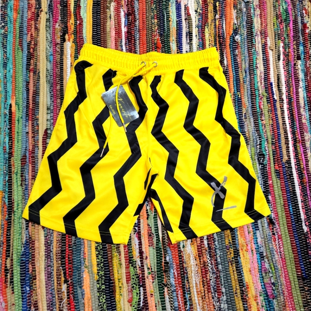 Xquisite "Yellow/Black zigzag" shortd